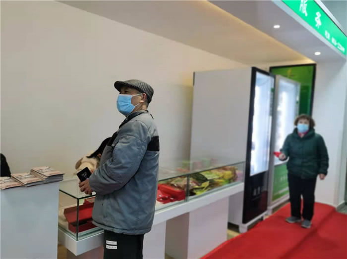 四川中青旅綿陽分社、綿陽市中旅假日旅行社、綿陽自來文化傳播有限公司24H自助售貨服務(wù)盛大開業(yè)