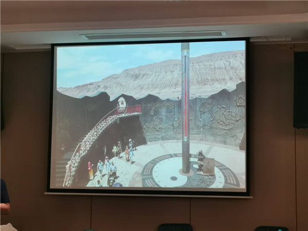 “金色胡楊 南疆盛景”秋攝漫旅行空調(diào)專列13日游